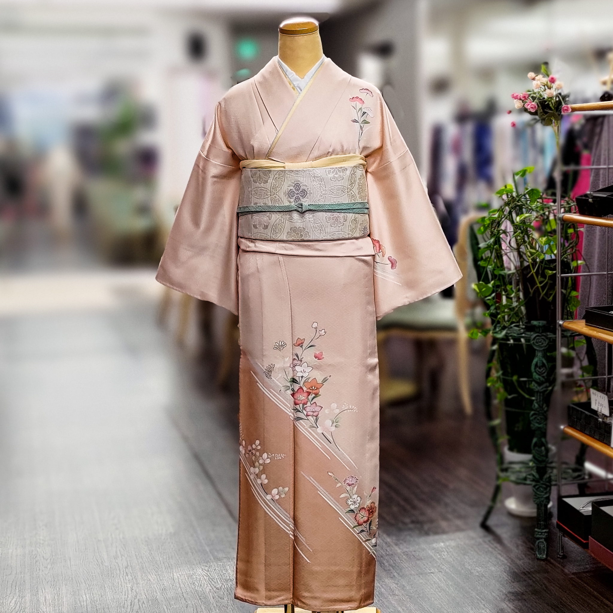 ピンクの付け下げ 単衣の着物レンタル ｜奈良の貸衣装｜準礼装着物